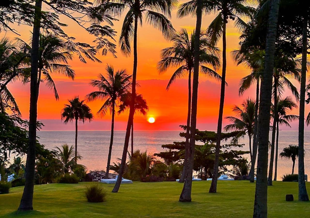 Dpny Beach Hotel & Spa Ilhabela Kültér fotó Sunset at the Four Seasons Resort