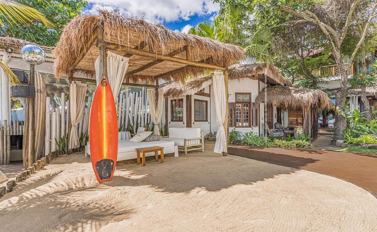 Dpny Beach Hotel & Spa Ilhabela Kültér fotó Beach bungalows at the Grand Palladium Hotel